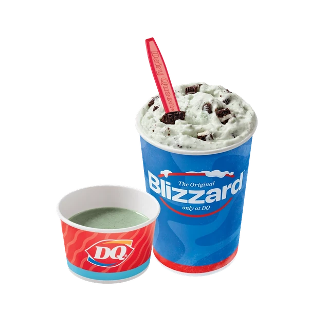 Mint Crunchin’ Cookie Blizzard ® Treat & Sidecar