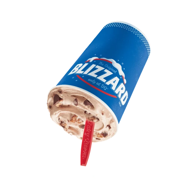 NEW! SNICKERS ® Brownie Blizzard ® Treat - Medium